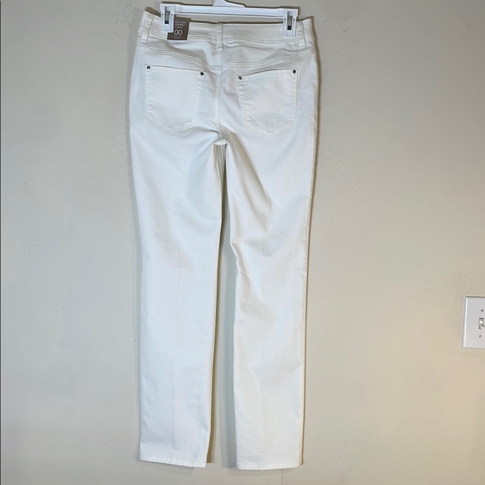 Chico's Fabulously Slimming White Slim Leg Jeans. XS/2(Chico’s 00). NWT. - Picture 8 of 10